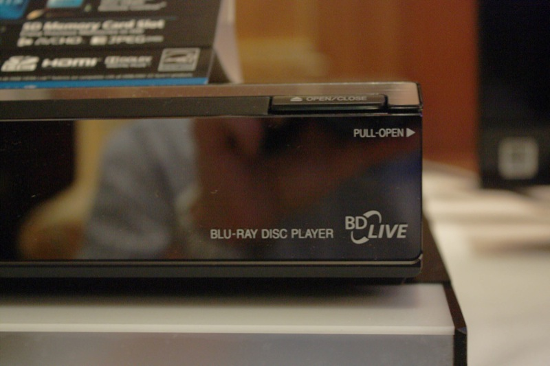 Illustration for article titled Panasonic's DMP-BD50 Their First BD-Live Blu-ray Player